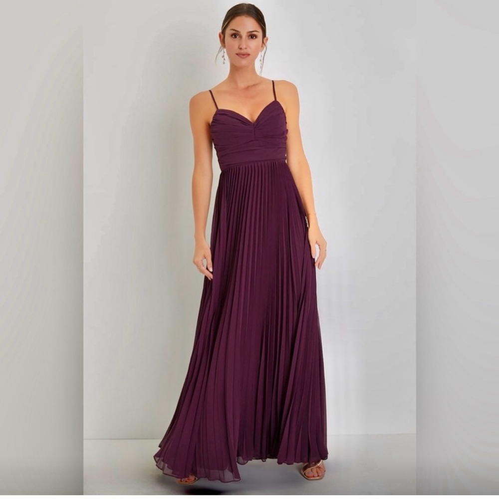 Lulus EGGPLANT  Pleated Sleeveless Maxi Dress Size S